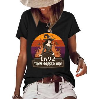 1692 They Missed One Salem Halloween Retro Vintage Women's Loose T-shirt | Mazezy