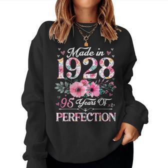95 Year Old Made In 1928 Floral 95Th Birthday Women Sweatshirt - Seseable