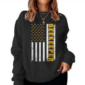Beekeeper For Men Women Beekeeping American Flag Bee Lover Women Crewneck Graphic Sweatshirt - Seseable