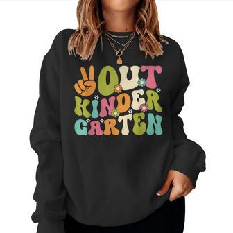Groovy Peace Out Kindergarten Teacher Kid Last Day Of School Women Sweatshirt | Mazezy