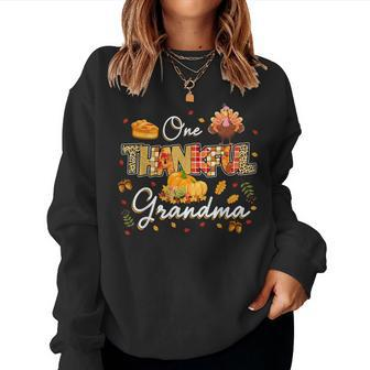 One Thankful Grandma Fall Leaves Autumn Grandma Thanksgiving Women Sweatshirt - Thegiftio UK