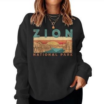 Retro Zion National Park Utah Mountain Women Men Kids Hiking Women Crewneck Graphic Sweatshirt - Seseable
