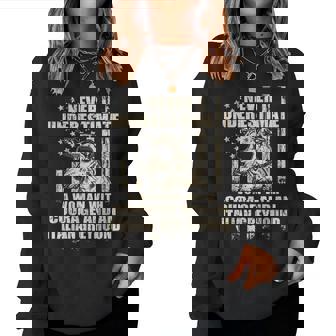 Never Underestimate Woman And An Italian Greyhound Usa Flag Women Sweatshirt - Thegiftio UK
