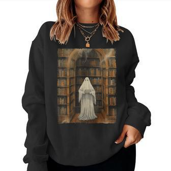 Vintage Ghost Book Reading Librarian Halloween Teachers Kids Reading s Women Sweatshirt | Mazezy
