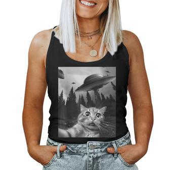 Cat Selfie With Ufos Cat Owner Women Tank Top - Monsterry