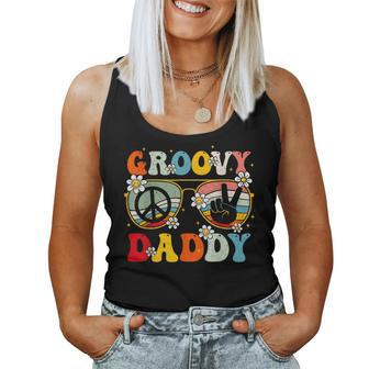 Groovy Daddy Retro Matching Family 60S 70S Dad Fathers Day Women Tank Top - Thegiftio UK