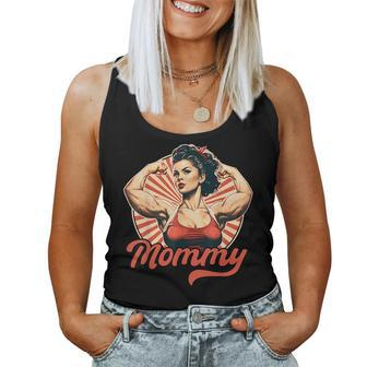 Muscle Mommy Retro Weightlifting And Bodybuilding Gym Mom Women Tank Top Weekend Graphic - Monsterry DE