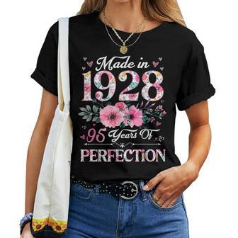 95 Year Old Made In 1928 Floral 95Th Birthday Women T-shirt