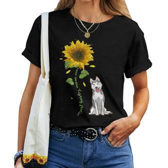 Best Husky Mom Ever Sunflower Women T-shirt | Mazezy