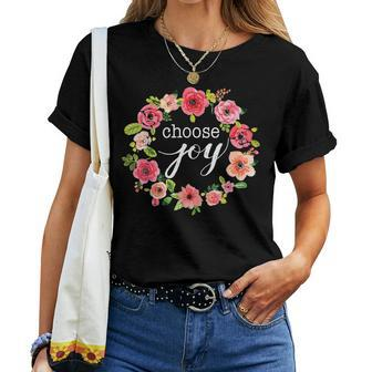 Choose Joy Inspirational Quote Boho Floral Wreath Women T-shirt | Mazezy