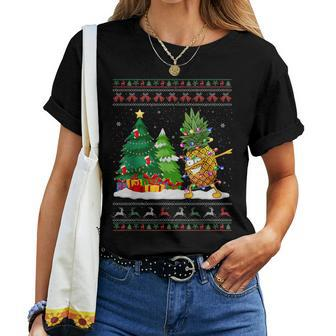 Dabbing Pineapple Lovers Santa Hat Ugly Christmas Sweater Women T-shirt - Seseable