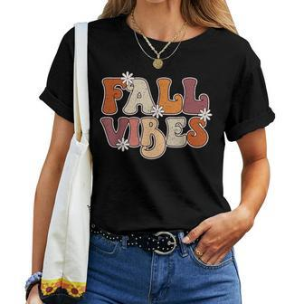 Fall Vibes Retro Groovy Thanksgiving Autumn Fall Lover Women Women T-shirt - Seseable