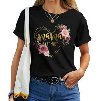Floral And Birthday Present For New Mom Women T-shirt | Mazezy