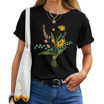Floral Daisy Flower Botanical Graphic Aesthetic Boho Women T-shirt | Mazezy