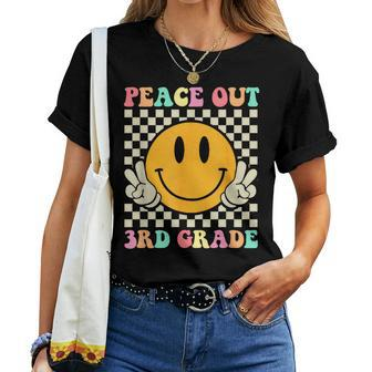 Hippie Peace Out 3Rd Grade Teacher Kids Last Day Of School Women T-shirt | Mazezy