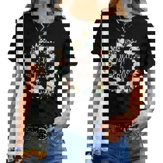 Maid Of Honor Lovely Pretty Floral Wreath Wedding Women T-shirt | Mazezy