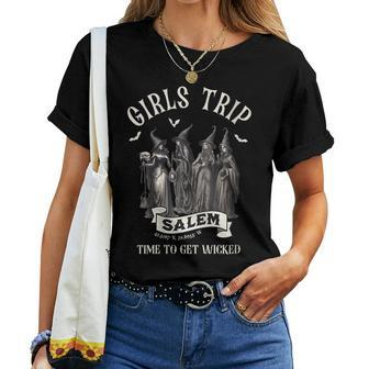 Retro Girls Trip Salem 1692 They Missed One Witch Halloween Women T-shirt