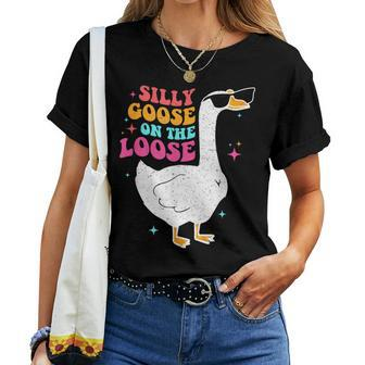 Silly Goose On The Loose Retro Vintage Groovy Women T-shirt - Seseable