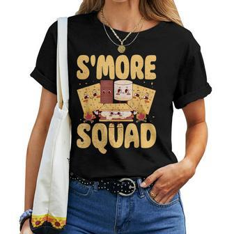 Smore Squad Groovy S'more Chocolate Marshmallow Camping Team Women T-shirt