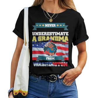 Never Underestimate A Grandma From Washington Grandma Women T-shirt - Thegiftio UK
