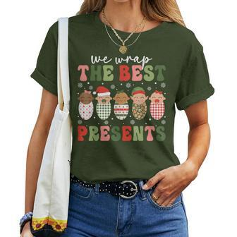 We Wrap The Best Presents Nicu Nurse Mother Baby Christmas Women T-shirt - Seseable