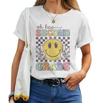 Oh Hey Second Grade Hippie Smile Face 2Nd Grade Team Women T-shirt | Mazezy DE