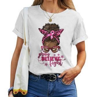 Pray Believe Fight Breast Cancer Afro Messy Bun Women T-shirt | Mazezy DE
