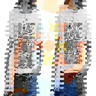 Retro Groovy In My Basketball Mom Era Basketball Mama Mother Women T-shirt - Thegiftio