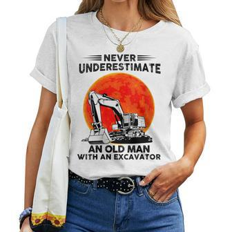 Never Underestimate An Old Man With An Excavator Mechanic Women T-shirt | Mazezy