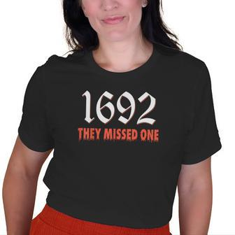 Halloween Retro Vintage Salem Witch 1692 They Missed One Old Women T-shirt | Mazezy