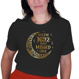 Salem 1692 They Missed One Vintage For Old Women T-shirt | Mazezy UK