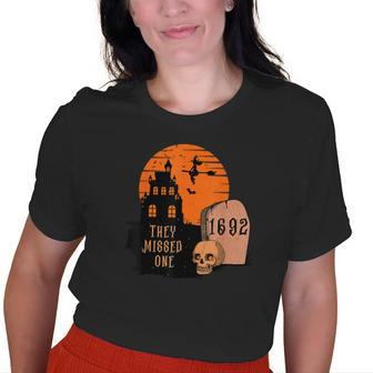 Salem 1692 They Missed One Vintage Salem 1692 Witch Old Women T-shirt | Mazezy