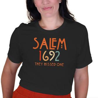Vintage Salem 1692 They Missed One Salem Witch Halloween Old Women T-shirt | Mazezy