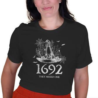 Vintage Witch Halloween Salem 1692 They Missed One Old Women T-shirt | Mazezy
