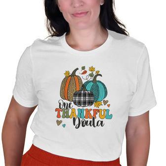 One Thankful Doula Midwife Birth Nurse Pumpkins Thanksgiving Old Women T-shirt | Mazezy