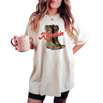Knockin Boots Boot Cowboy Country Vintage Cowgirl Women's Oversized Comfort T-shirt | Mazezy