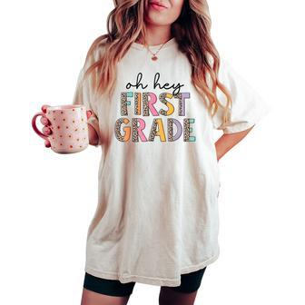 Retro Oh Hey First Grade Leopard Back To School Teachers Women's Oversized Comfort T-shirt - Seseable
