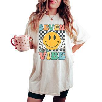 Seven Is A Vibe 7Th Birthday Smile Face Hippie Boy Girl Kid Women's Oversized Comfort T-shirt - Thegiftio UK