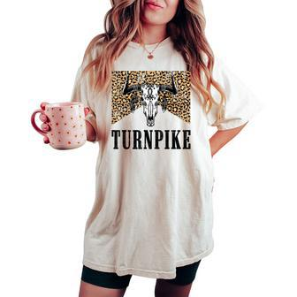 Turnpike Bull Skull Music Country Western Turnpike Cowgirl Women's Oversized Comfort T-shirt - Seseable