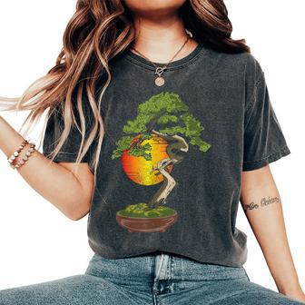 Aesthetic Retro Bonsai Tree Nature Lover Gardener Planting Women's Oversized Comfort T-Shirt | Mazezy