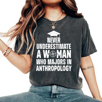 Anthropologist Woman Anthropology Student And Teacher Women's Oversized Comfort T-Shirt | Mazezy