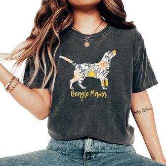 Beagle Mom For Women Cute Daisy Print Women's Oversized Comfort T-shirt | Mazezy