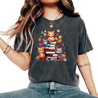 Cat Lover Cats And Books Book Lover Reading Lover Cat Women's Oversized Comfort T-Shirt - Monsterry UK