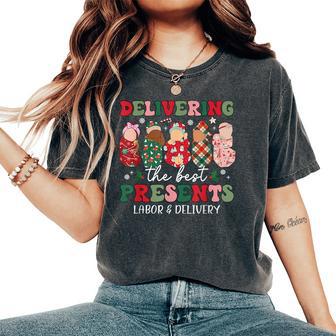 Delivering The Best Presents Labor Delivery Nurse Christmas Women's Oversized Comfort T-Shirt - Thegiftio UK