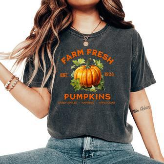Farm Fresh Pumpkins Fall Harvest Women's Oversized Comfort T-Shirt | Mazezy