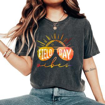 Field Day Vibes 2022 Teacher & Student Women's Oversized Comfort T-shirt | Mazezy