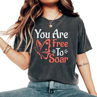 You Are Free To Soar Entomology Butterfly Lovers Quote Women's Oversized Comfort T-Shirt | Mazezy