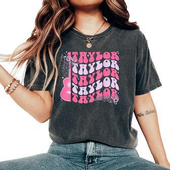 Girl Retro Taylor First Name Personalized Groovy Birthday Women's Oversized Comfort T-Shirt - Thegiftio UK