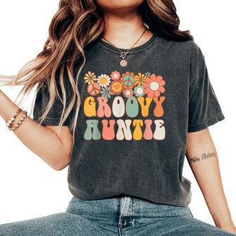 Groovy Auntie Retro 60S 70S Hippie Family Best Aunt Ever Women's Oversized Comfort T-Shirt - Monsterry DE