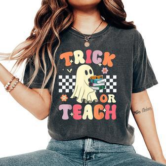 Groovy Teacher Halloween Trick Or Teach Retro Floral Ghost Women's Oversized Comfort T-Shirt - Thegiftio UK